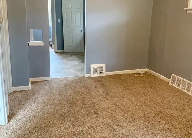 Property at 3202 N 1st St, Milwaukee, WI, 53212, 5 beds, 2 baths, [object Object]