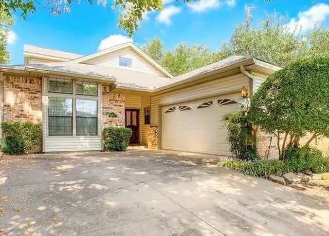 Property at 3223 Bryan St, Dallas, TX, 75204, 3 beds, 3 baths, [object Object]