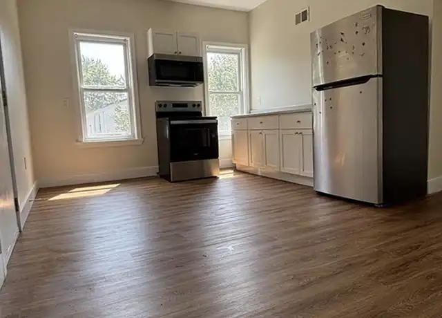 Property at 36 Taylor Ave Unit 2, Brockton, MA, 02302, 3 beds, 1 bath, [object Object]