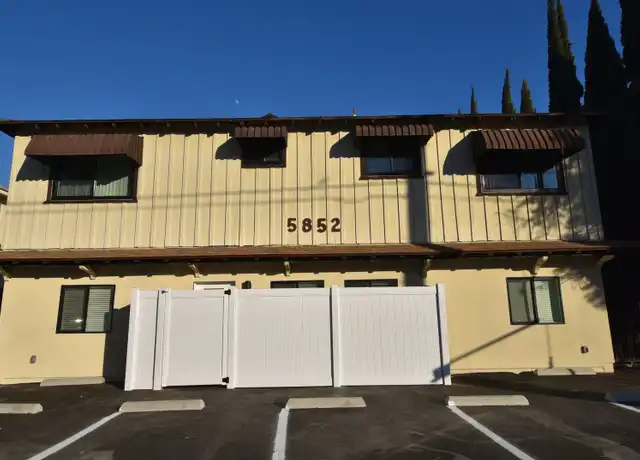 Property at 5852 Hazeltine Ave Unit 03, Valley Glen, CA, 91401, 2 beds, 2 baths, [object Object]