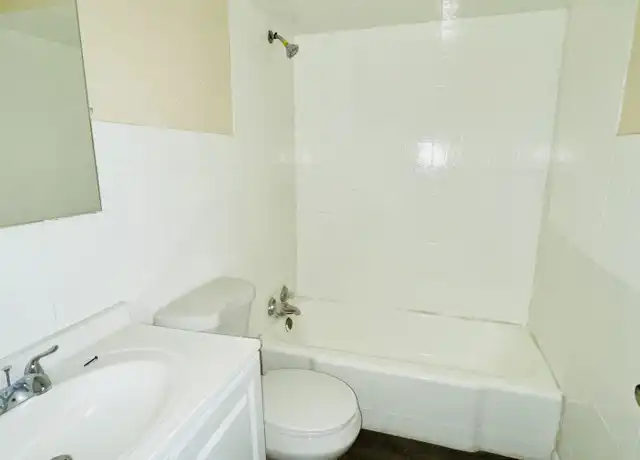 Property at 224 Julian Ave, East Saint Louis, IL, 62206, 3 beds, 1 bath, [object Object]