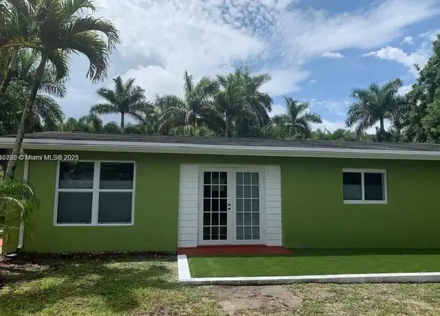 Property at 10700 SW 51st St, Davie, FL, 33328, 2 beds, 1 bath, [object Object]