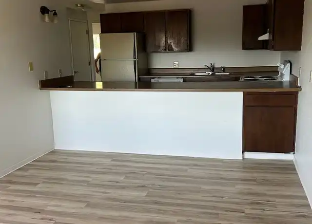 Property at 291 N 10th St Unit 291, Central Point, OR, 97502, 2 beds, 1 bath, [object Object]