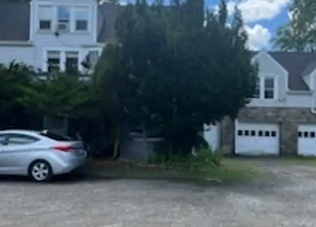 Property at 123 Westport Rd Apt D, Wilton, CT, 06897, 2 beds, 1 bath, [object Object]
