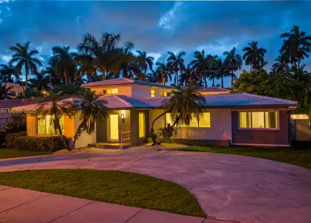 Property at 1241 Hollywood Blvd, Hollywood, FL, 33019, 6 beds, 4 baths, [object Object]