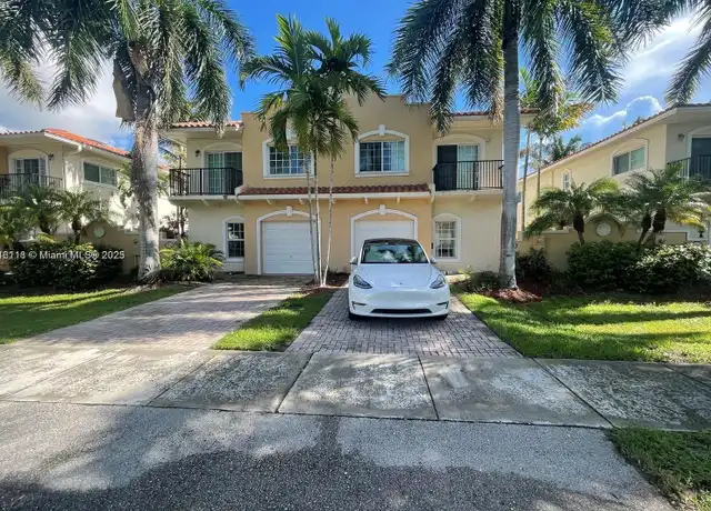 Property at 3454 NW 17th Ter Unit 3454, Oakland Park, FL, 33309, 4 beds, 2.5 baths, [object Object]