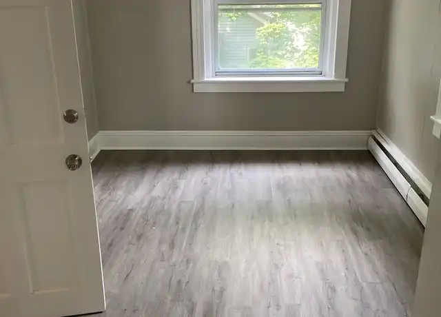 Property at 97 S Main St Unit 3F Rear, Carbondale, PA, 18407, 2 beds, 1 bath, [object Object]
