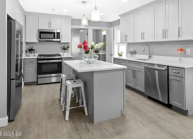 Property at 168 N Water St Unit 3R, Greenwich, CT, 06830, 2 beds, 1 bath, [object Object]