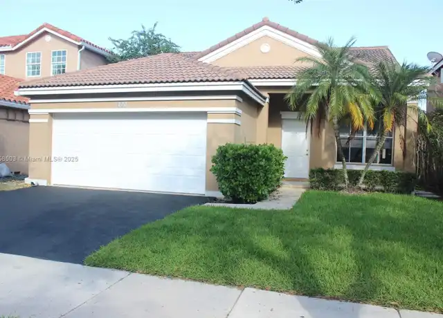 Property at 959 Falling Water Rd, Weston, FL, 33326, 3 beds, 2 baths, [object Object]