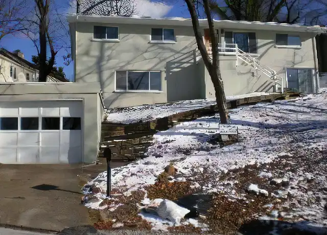 Property at 235 Sutherland Dr, South Charleston, WV, 25303, 5 beds, 2 baths, [object Object]