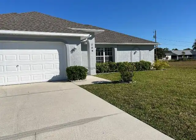 Property at 209 SE 19th Ln, Cape Coral, FL, 33990, 4 beds, 2 baths, [object Object]