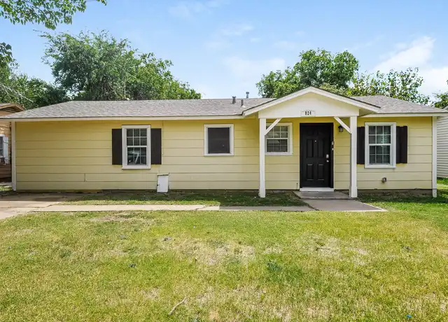Property at 824 Renfro Dr, Fort Worth, TX, 76108, 4 beds, 2 baths, [object Object]