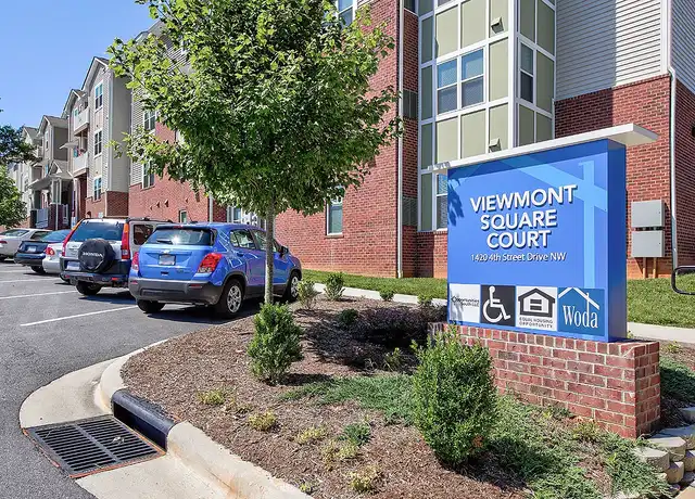 Property at Viewmont Square - 1420 4th Street Dr NW, Hickory, NC, 28601, 2 beds, 1 bath, [object Object]
