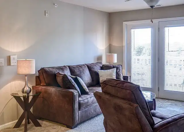 Property at Viewmont Square - 1420 4th Street Dr NW, Hickory, NC, 28601, 2 beds, 1 bath, [object Object]
