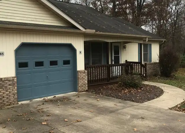 Property at 4985 W Truesdel Ct, Bloomington, IN, 47404, 2 beds, 1 bath, [object Object]