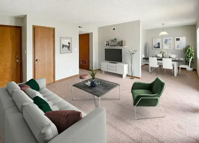Property at Hunter Ridge Apartments - 250 N East St, Plainfield, IN, 46168, 2 beds, 1 bath, [object Object]