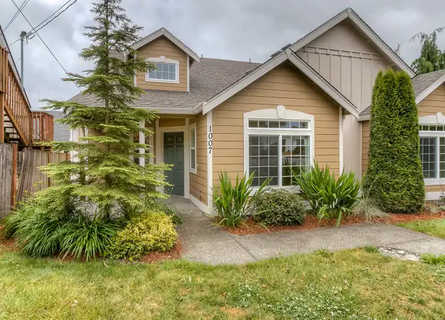 Property at 1007 SW 150th St, Burien, WA, 98166, 2 beds, 2.5 baths, [object Object]