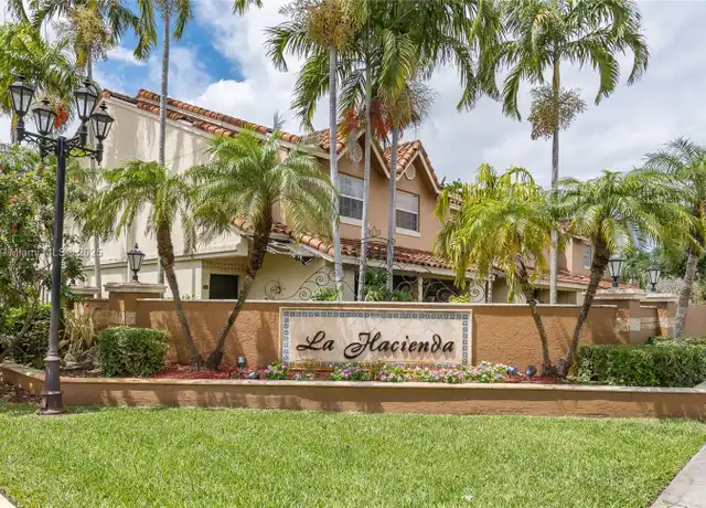 Property at 18326 NW 68th Ave Unit K, Hialeah, FL, 33015, 2 beds, 1 bath, [object Object]