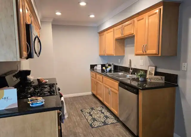 Property at 2631 W Felicidad Cir Unit 619-B, Anaheim, CA, 92801, 2 beds, 1 bath, [object Object]