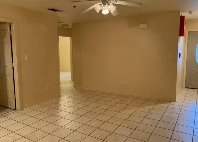 Property at 1011 Rayburn St Unit 102, Longview, TX, 75602, 3 beds, 2 baths, [object Object]