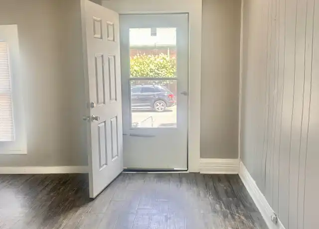 Property at 210 N 25th St, Louisville, KY, 40212, 3 beds, 1 bath, [object Object]