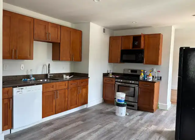Property at 131 Winslow Ave Unit 2, Norwood, MA, 02062, 3 beds, 1 bath, [object Object]