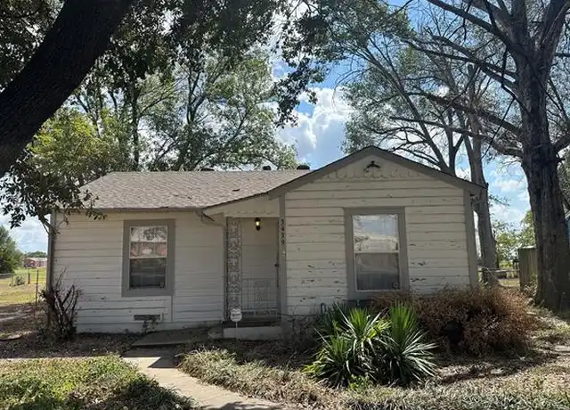 Property at 3439 W 2nd Ave, Corsicana, TX, 75110, 2 beds, 1 bath, [object Object]