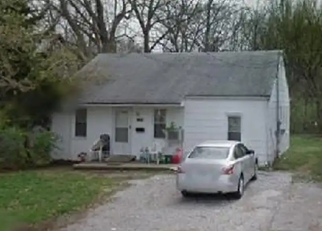 Property at 304 W Sexton Rd, Columbia, MO, 65203, 3 beds, 1 bath, [object Object]