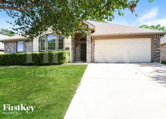 Property at 536 Harbor Crest Rd, Azle, TX, 76020, 4 beds, 2 baths, [object Object]