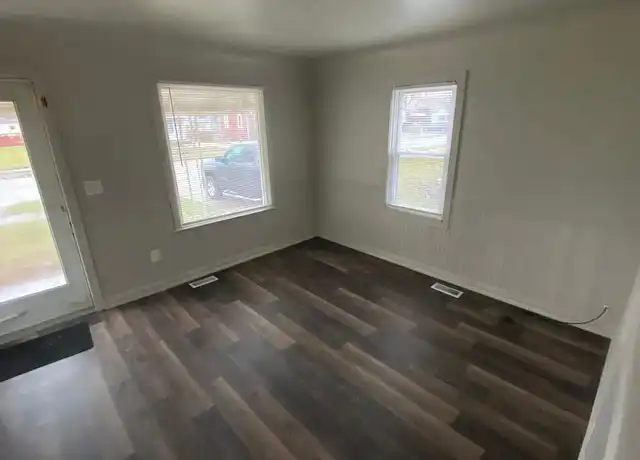 Property at 21947 Elroy Ave, Warren, MI, 48089, 2 beds, 1 bath, [object Object]