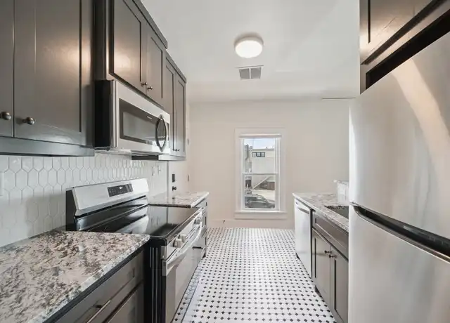 Property at 1437 S Peoria Ave Unit 1437 1/2, Tulsa, OK, 74120, 1 bed, 1 bath, [object Object]