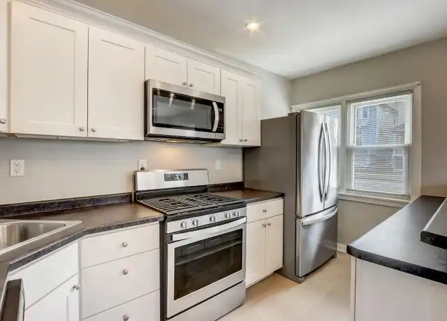 Property at 2002 N Bartlett Ave, Milwaukee, WI, 53202, 1 bed, 1 bath, [object Object]