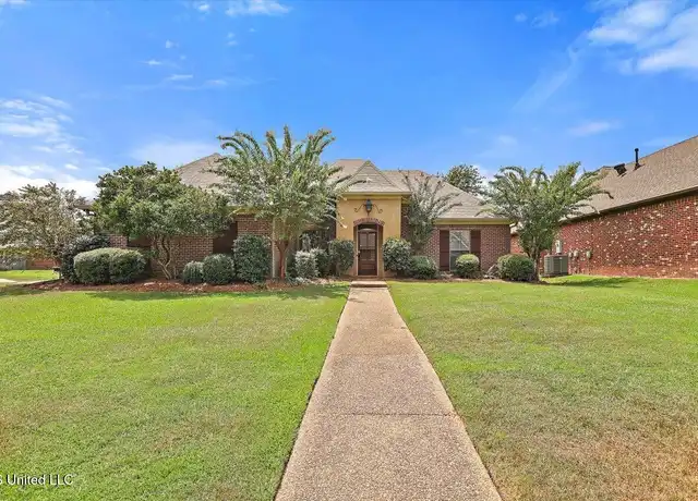 Property at 113 W Pinebrook Dr, Brandon, MS, 39047, 3 beds, 2 baths, [object Object]