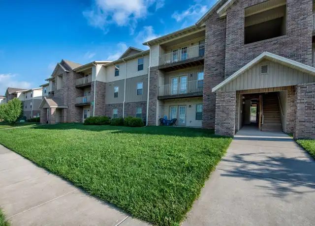 Property at Scenic Station Apartments - Located on Springfield's west side! - 1130 S Scenic Ave, Springfield, MO, 65802, 2-3 beds, 2 baths, Contact for Price