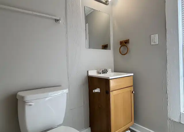 Property at 402 N Poplar St, Gastonia, NC, 28054, 2 beds, 2 baths, [object Object]