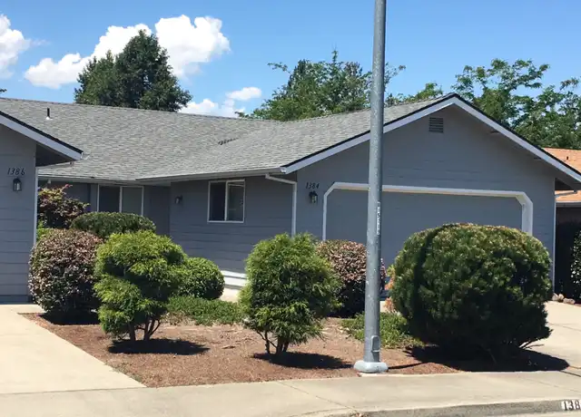 Property at 1364 SW Kokanee Ln, Grants Pass, OR, 97527, 2 beds, 1 bath, [object Object]