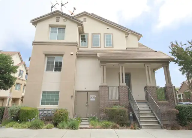 Property at 1067 Green St, Union City, CA, 94587, 3 beds, 2.5 baths, [object Object]