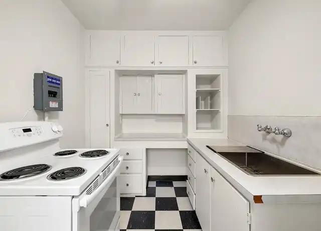Property at 315 High St, Oregon City, OR, 97045, 0 beds, 1 bath, [object Object]