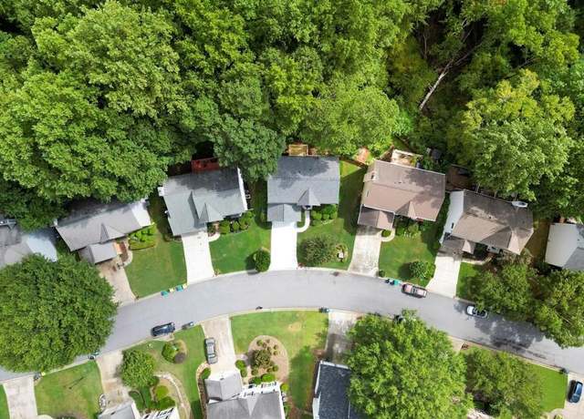Photo of 11005 Glenbarr Dr, Duluth, GA 30097