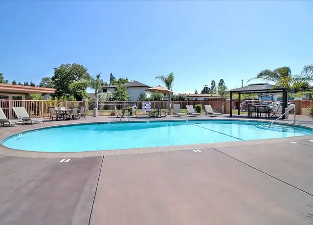 Photo of 1491 Hess Rd, Redwood City, CA 94061