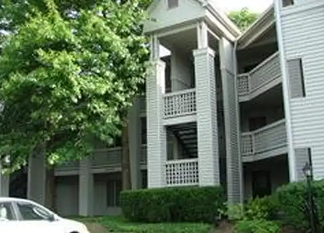 Property at 254 Hillsboro Pl, Nashville, TN, 37215, 2 beds, 2 baths, [object Object]
