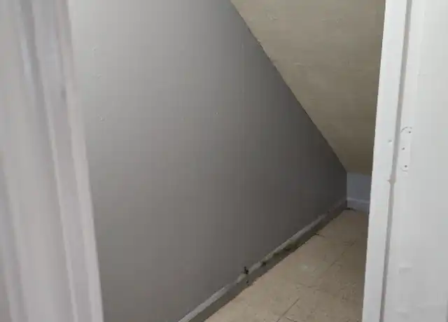 Property at 14 N Ritchie Ave Unit 10E, Ravenswood, WV, 26164, 3 beds, 1 bath, [object Object]