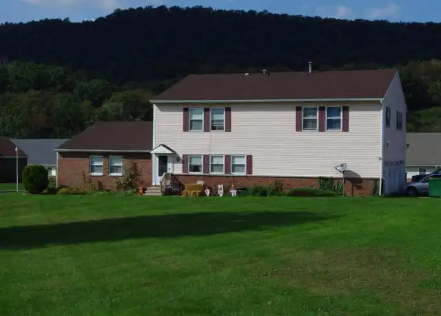 Property at 640 Briar Mnr, Berwick, PA, 18603, 2 beds, 1 bath, [object Object]