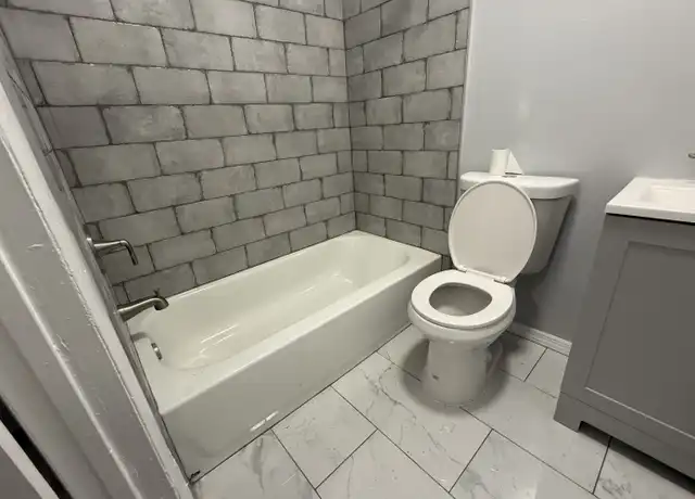 Property at 1107 Louis St Unit A, Camden, NJ, 08103, 2 beds, 1 bath, [object Object]