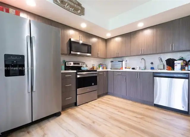 Property at 8500 SW 133rd Avenue Rd #111, Miami, FL, 33183, 3 beds, 2 baths, [object Object]