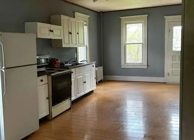 Property at 92 Farview St Unit B, Carbondale, PA, 18407, 2 beds, 1 bath, [object Object]