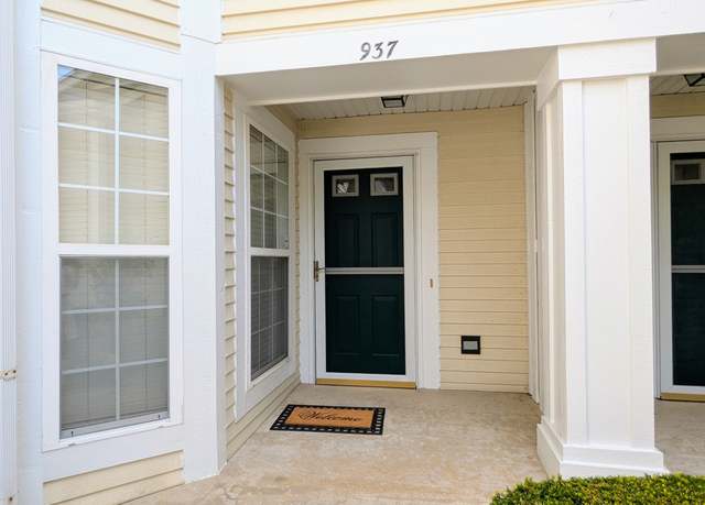 Photo of 937 Huntington Dr Unit 1, Elk Grove Village, IL 60007