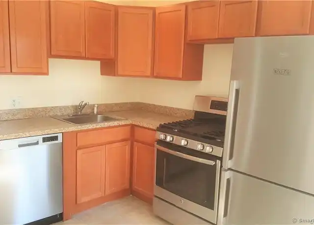 Property at 28 Melba St Unit 4, Milford, CT, 06460, 1 bed, 1 bath, [object Object]