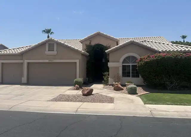 Property at 758 S Lagoon Dr, Gilbert, AZ, 85233, 4 beds, 2.5 baths, [object Object]