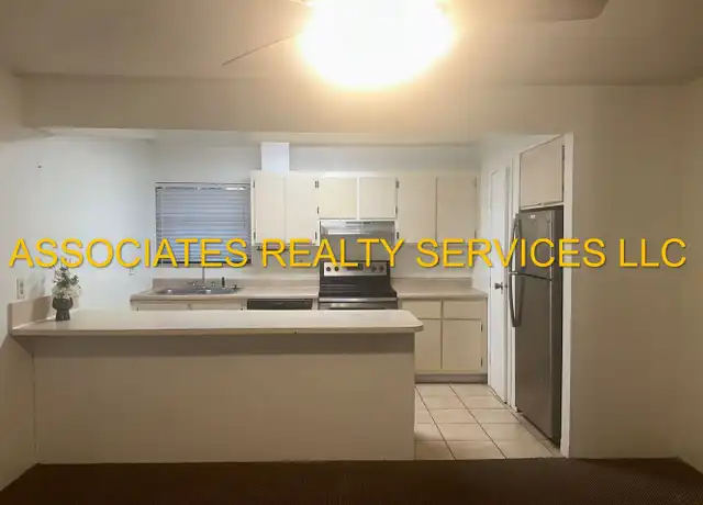 Property at 2811 SW Archer Rd Unit Y226, Gainesville, FL, 32608, 2 beds, 1 bath, [object Object]